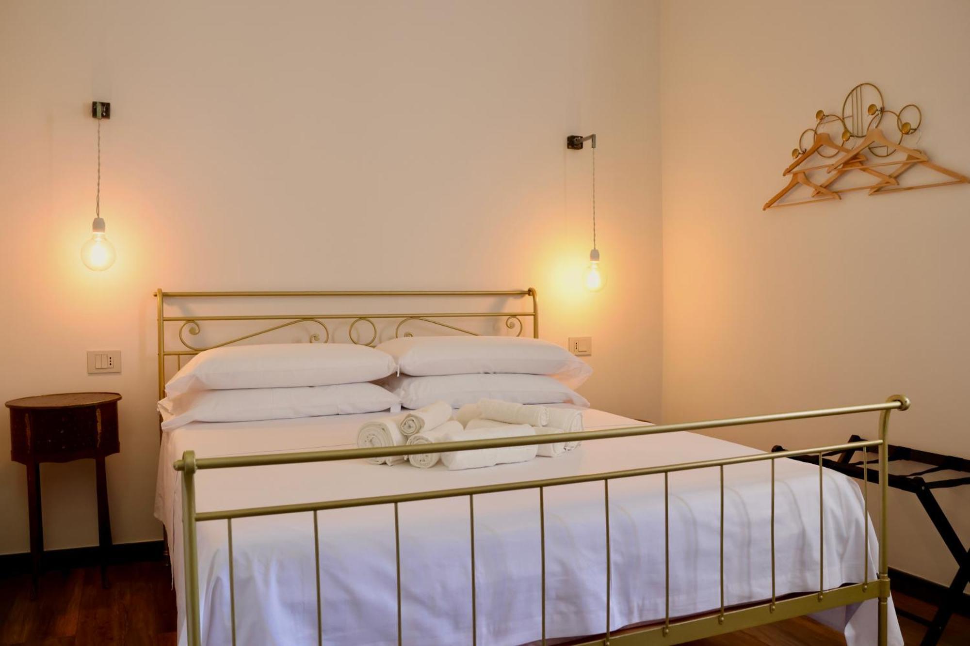 Holiday Lux Boutique Room Catania-Fontanarossai nemzetközi repülőtér Szoba fotó